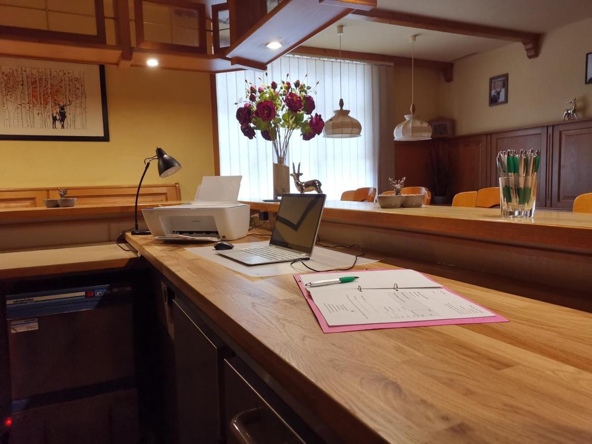 Hotel-Pension Zum Hirsch Hattersheim am Main Eksteriør billede