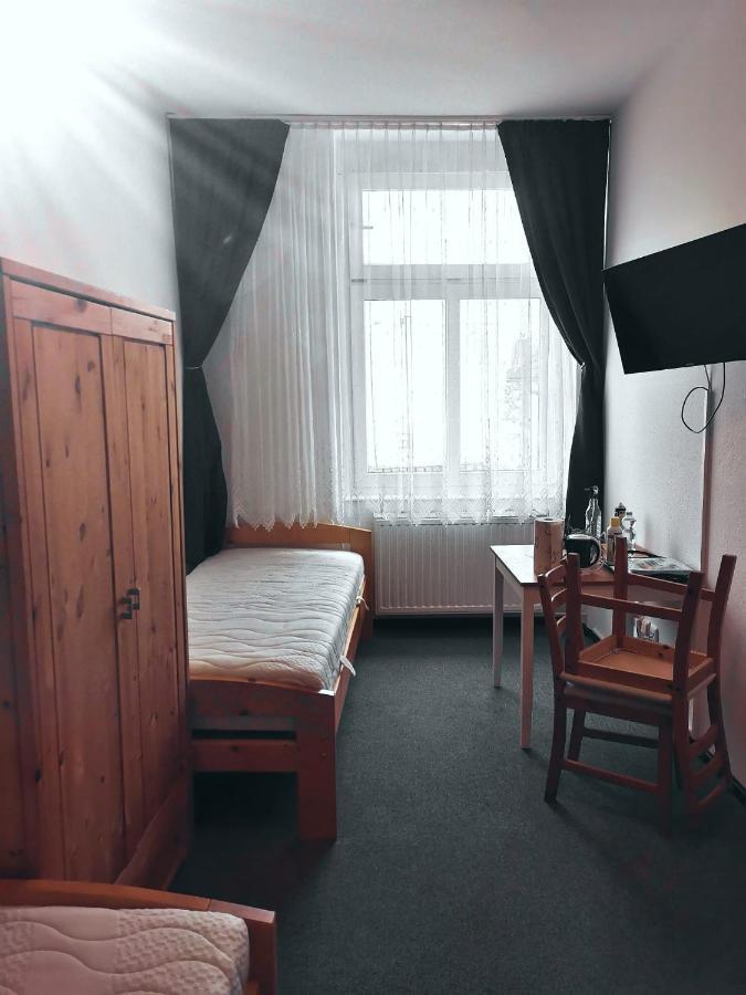 Hotel-Pension Zum Hirsch Hattersheim am Main Eksteriør billede